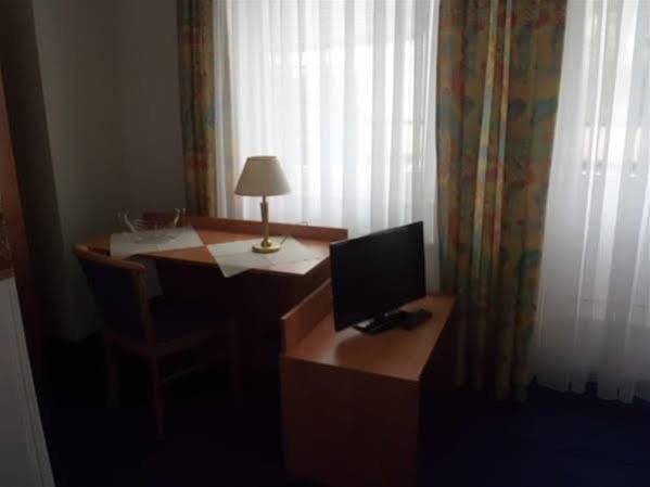 Hotel Zur Altstadt Celle Exteriör bild